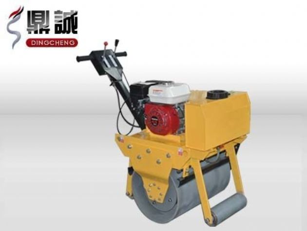 點(diǎn)擊查看詳細(xì)信息<br>標(biāo)題：輕型手扶式單鋼輪壓路機(jī) 閱讀次數(shù)：12582
