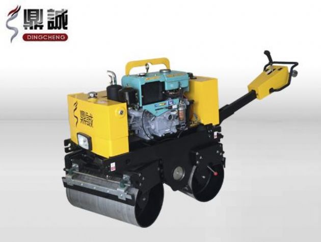 點(diǎn)擊查看詳細(xì)信息<br>標(biāo)題：DC-840-I全液壓手扶雙鋼輪壓路機(jī) 閱讀次數(shù)：14346