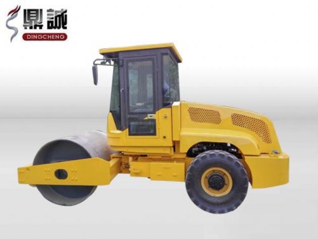 點(diǎn)擊查看詳細(xì)信息<br>標(biāo)題：6噸單鋼輪振動(dòng)壓路機(jī) 閱讀次數(shù)：13232