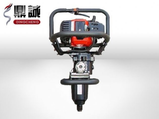 點(diǎn)擊查看詳細(xì)信息<br>標(biāo)題：便攜式內(nèi)燃扳手 閱讀次數(shù)：4322